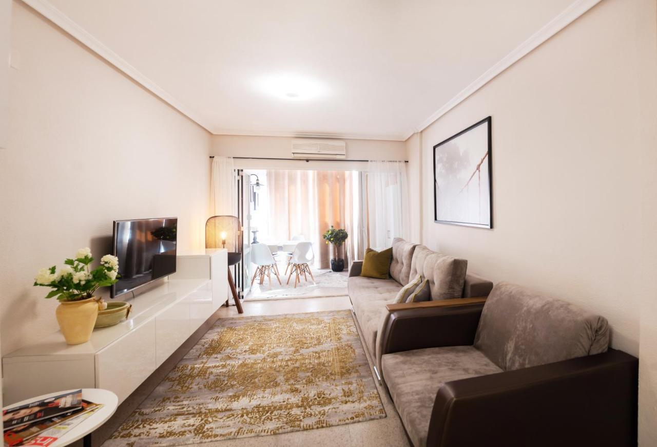 Holiday Studio Jardin Playa Torrevieja Dış mekan fotoğraf