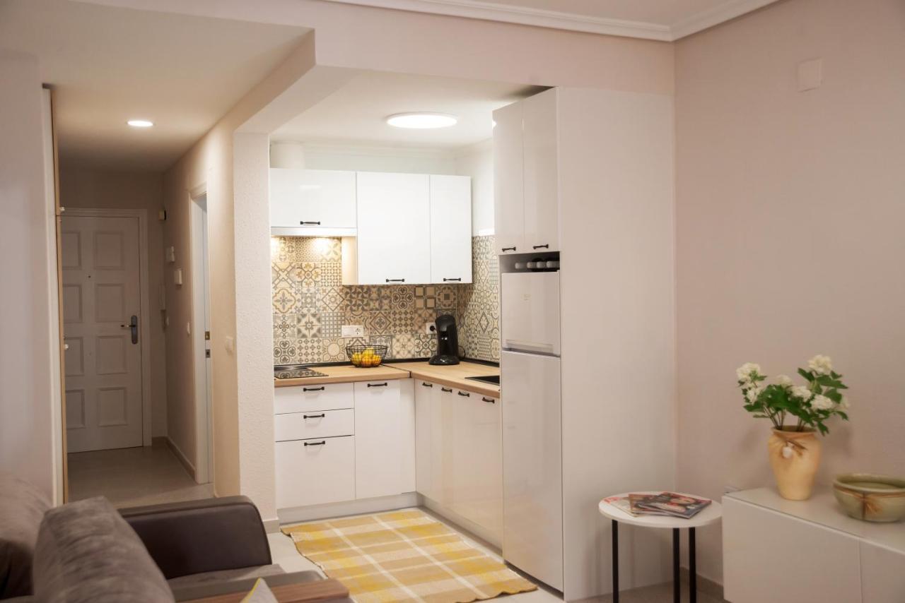 Holiday Studio Jardin Playa Torrevieja Dış mekan fotoğraf