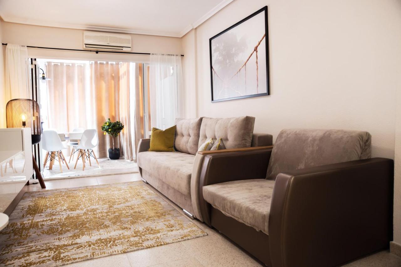 Holiday Studio Jardin Playa Torrevieja Dış mekan fotoğraf