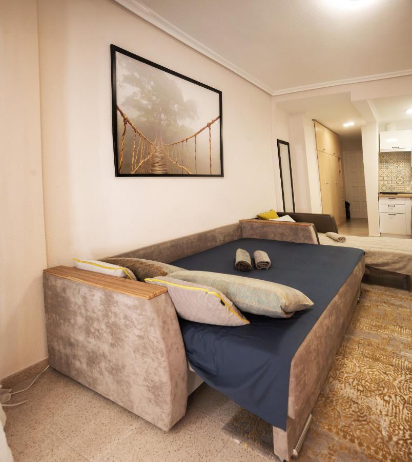 Holiday Studio Jardin Playa Torrevieja Dış mekan fotoğraf
