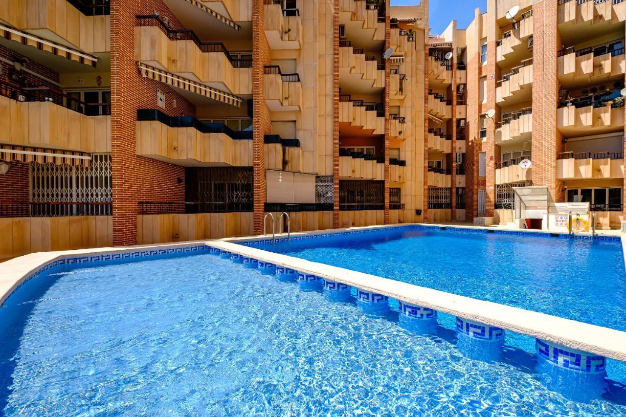 Holiday Studio Jardin Playa Torrevieja Dış mekan fotoğraf
