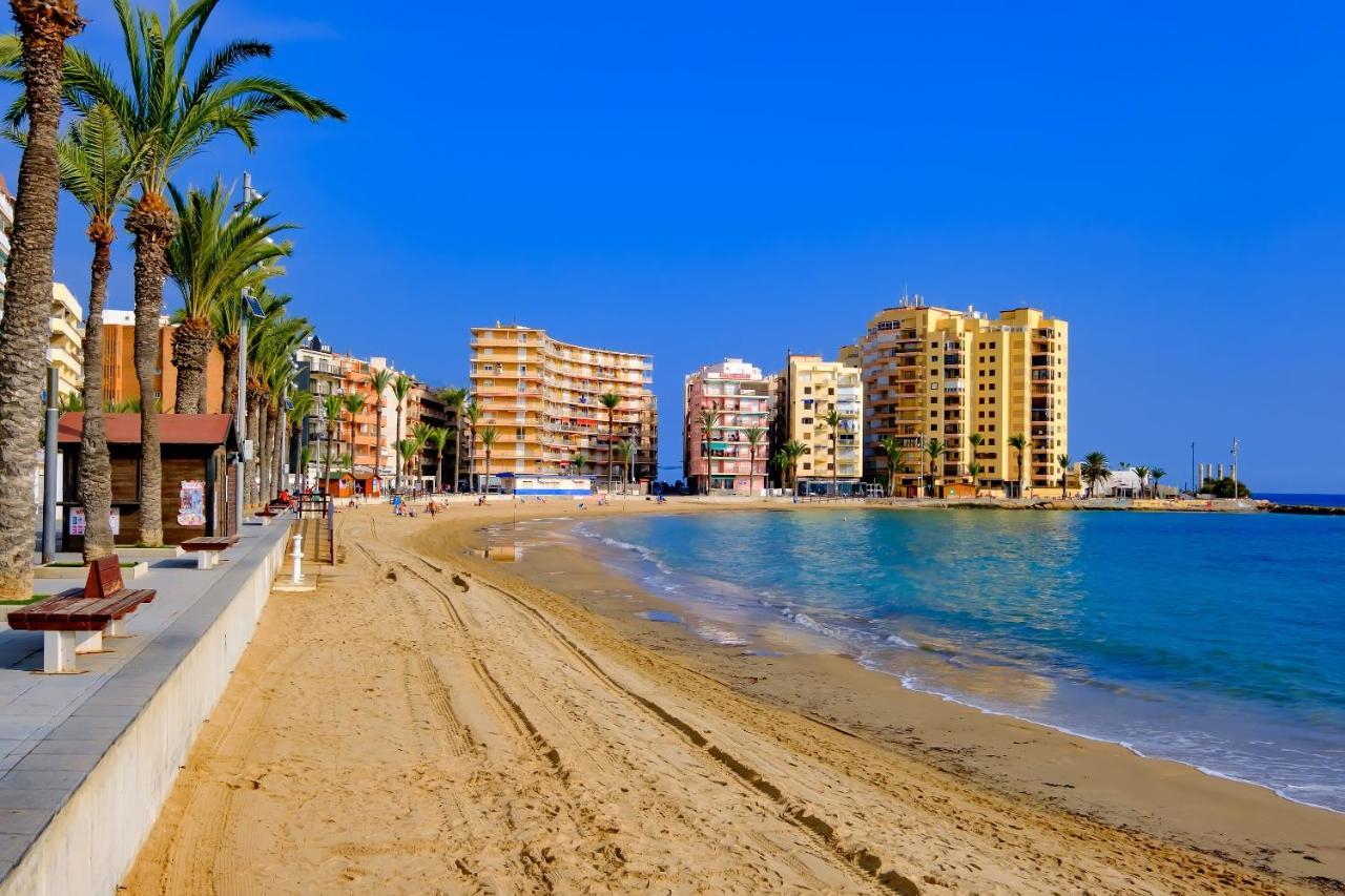 Holiday Studio Jardin Playa Torrevieja Dış mekan fotoğraf