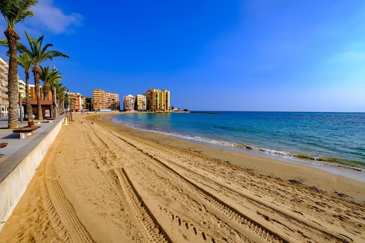 Holiday Studio Jardin Playa Torrevieja Dış mekan fotoğraf